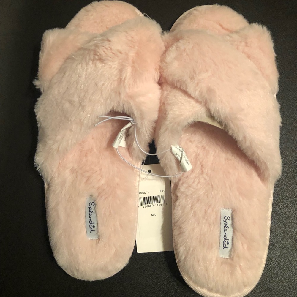 NWT cute fuzzy pink slippers